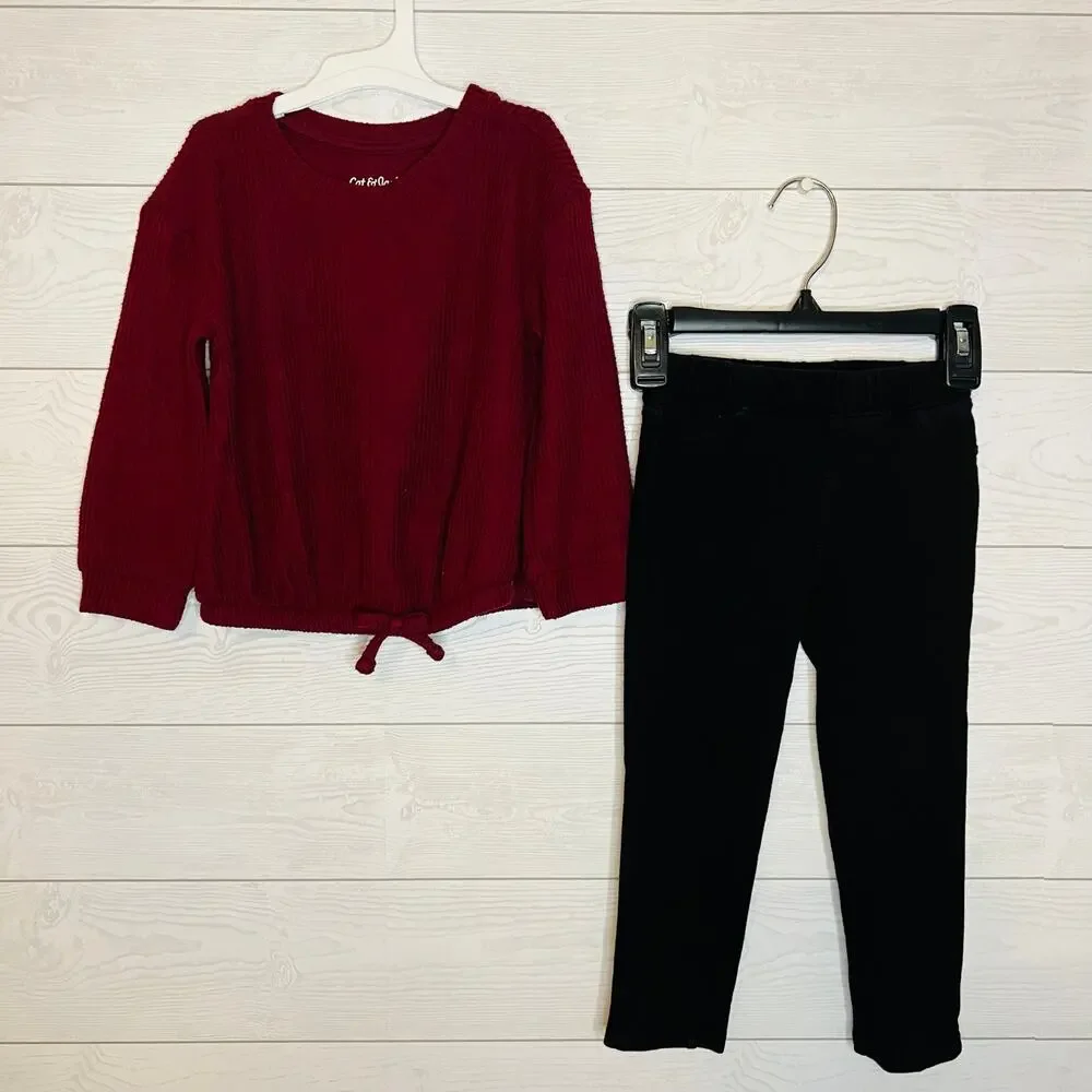 Cat & Jack burgundy waffle top/black pants Size 3T